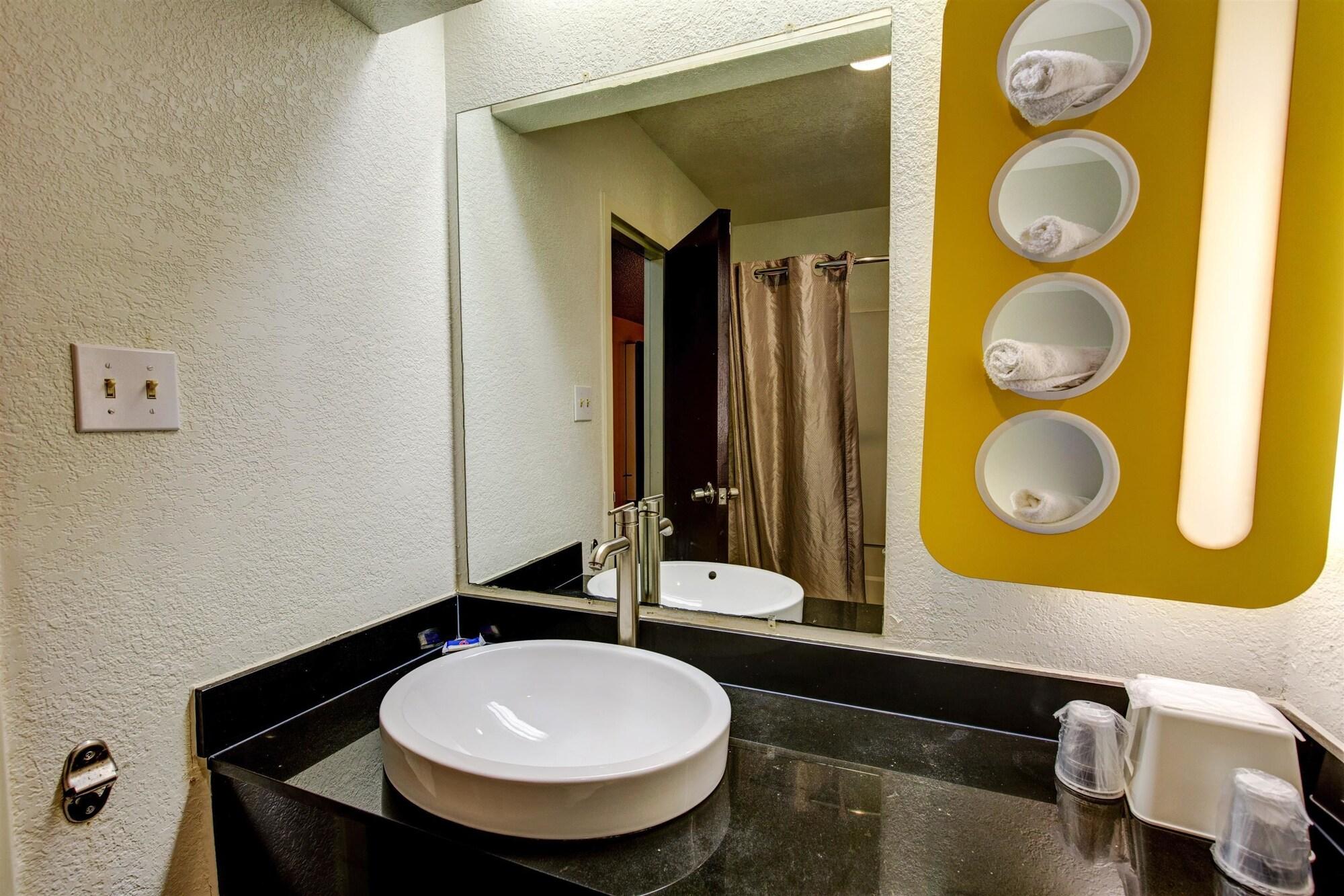 Executive Inn & Suites South Houston Extérieur photo