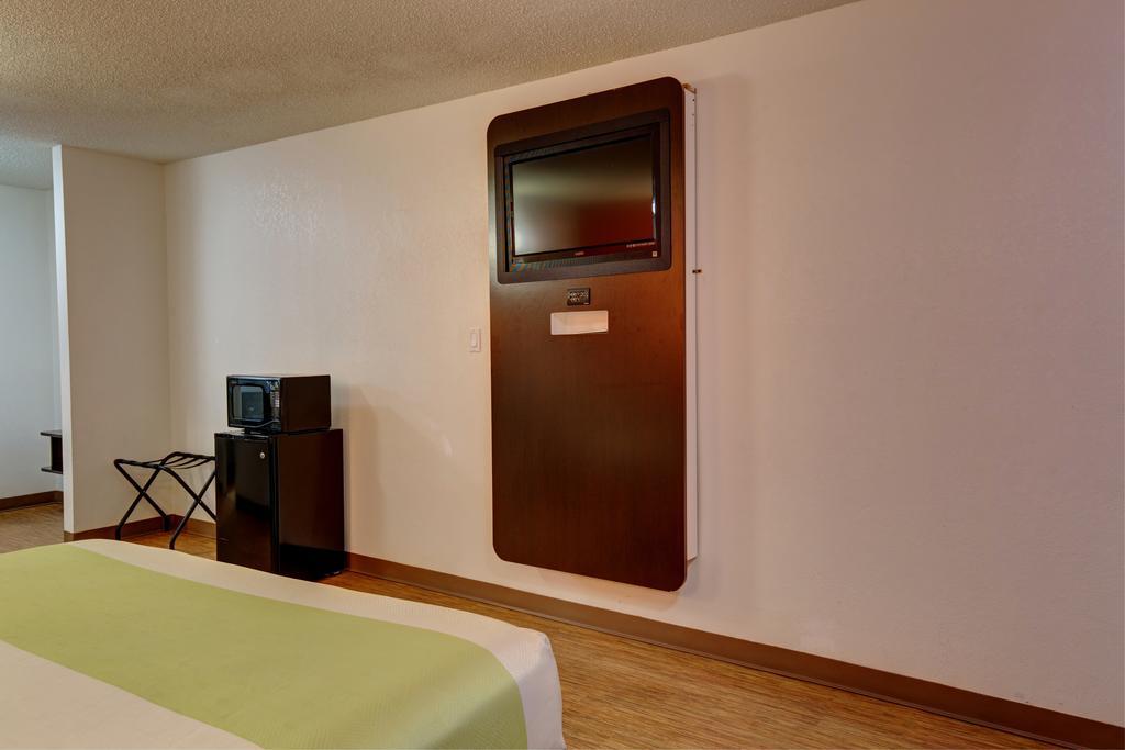 Executive Inn & Suites South Houston Extérieur photo