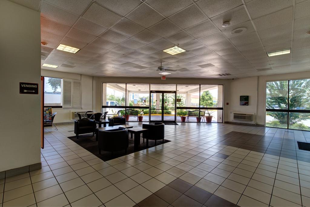 Executive Inn & Suites South Houston Extérieur photo